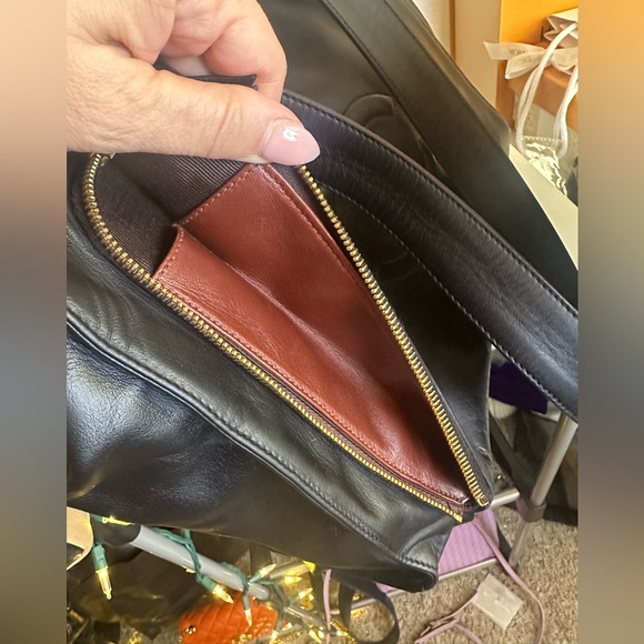 CHANEL CC CALFSKIN SHOULDER BAG - Picture 10 of 12